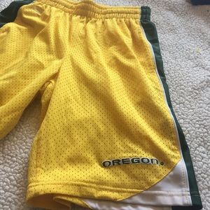 Boys youth large Oregon short